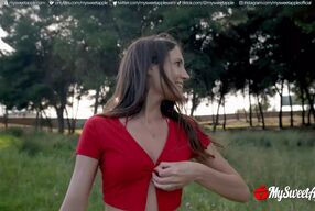 Risky Outdoor Sex: Amateur Couple Fucking at Public Park