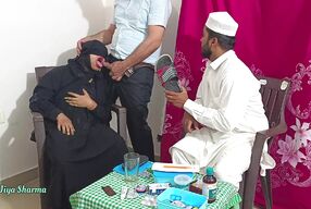 Muslim women fucked by the doctor in front of her husband because she could not get pregnant (Threesome Sex)