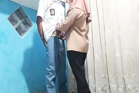 Hijab teacher giving gifts to her students