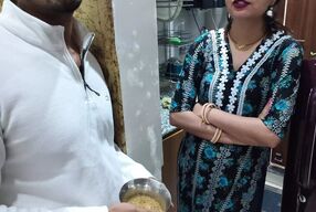 Bade Doodh Wali Paros Ki Bhabhi Ko Chini Mangne Ke Excuse Chod Diya (Hindi Audio)