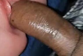 Follando duro un culito por ambos agujeros