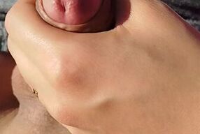 Encontré en la terraza a mi vecino, no pude evitar la tentación