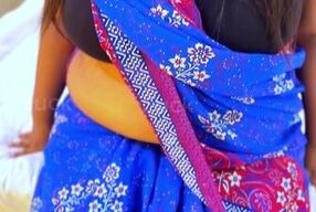 My Big Ass & Big Boobs MILF Arab Want to Be My Indian Maid, She wearing Desi Saree