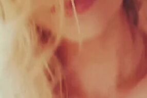 Hot babe shares tiny pussy