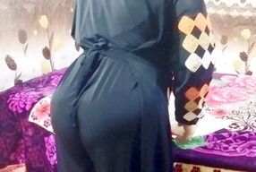 خطيبي بنتي نيكني فشخني في كسي وانا وحدي في البيت سكس مصري بصوت كلام يهيج