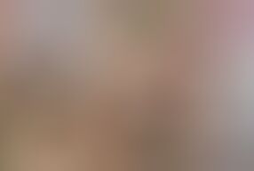 Girlfriend catches her boyfriend blowing