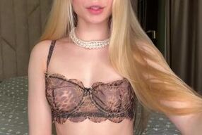 Best blonde seduce you again and I know how hard is your dick in this moment POV