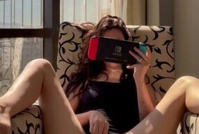 Hot MILF has fun while gaming (Full Cum on Onlyfans)