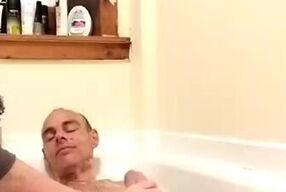 Getting a blowjob in the bath