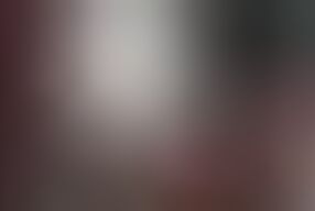 The wife got bored without her husband's attention and gave herself to the masseur. Skirt orgasm