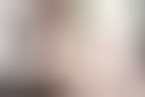 ALL GIRL MASSAGE - Sexy Masseuse Little Puck Gives Hot Reasons To Her Client To Drop Her Phone