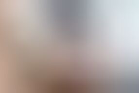 The sharp pain in her anus does not prevent her from cumming anally.