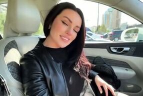 Brunette Cougar DP Swallows