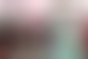 Curvy British Mature Shooting Star Offers Her Real Estate Agent Her Body for a Discount!