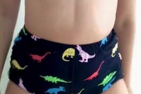 Ruiva dançando funk bunda grande!