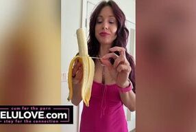 Lelu Love peek behind the meat curtains real life vlog, eating bananas, hair dye, shower singing