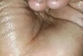 I GAVE HIM A HANDJOB AND FINGERED HIS BISEXUAL ASSHOLE